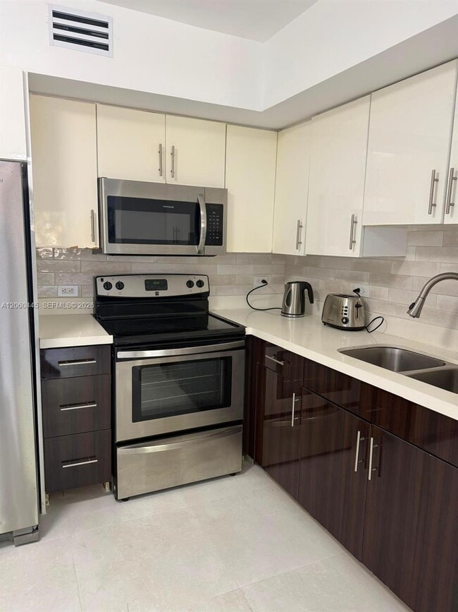 Building Photo - 3680 N 56th Ave
