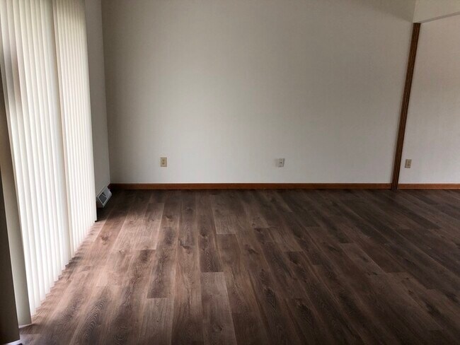 Building Photo - House for Rent! 3 Bedroom, 2.5 Bath