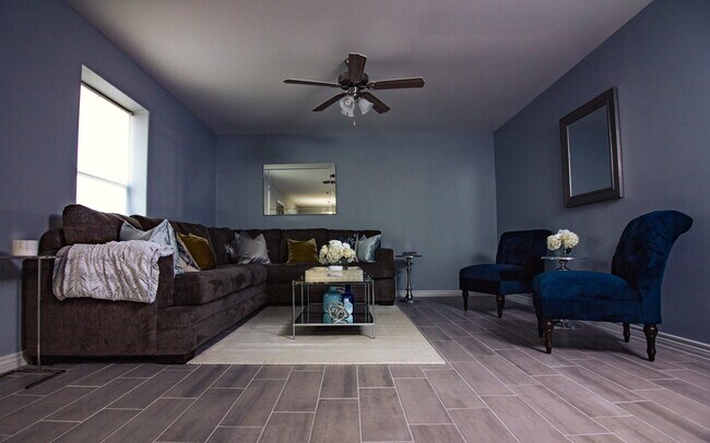 Foto del edificio - 2320 E Stewart St