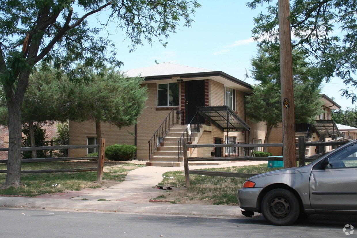 Primary Photo - 1738 Boston Street