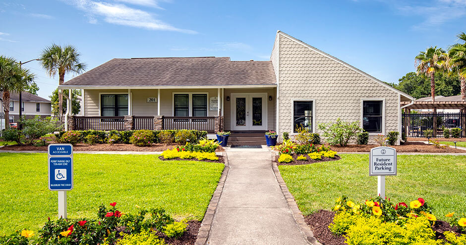 Primary Photo - Sterling Bluff Apartments