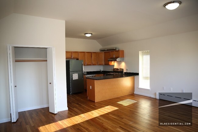Foto del edificio - 7302 Ditmars Blvd