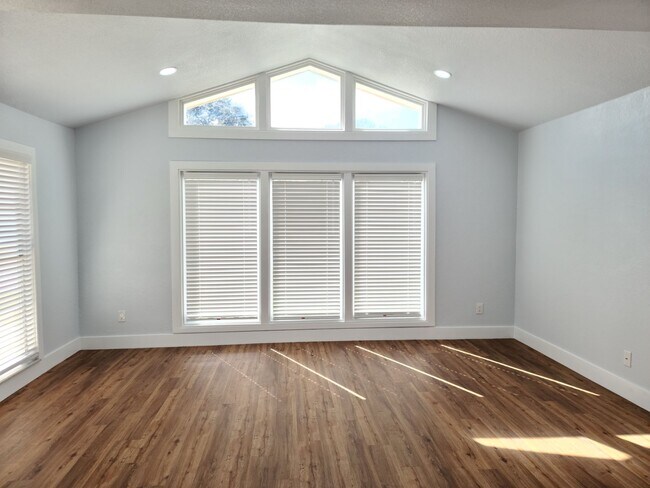 Building Photo - 7513 Mayfair Ct