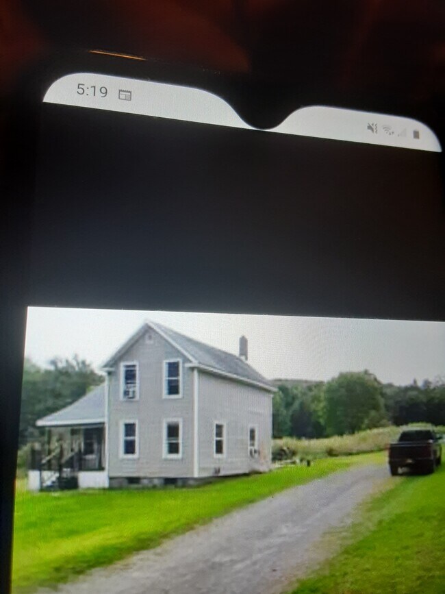 Foto del edificio - 309 Hunts Pond Rd