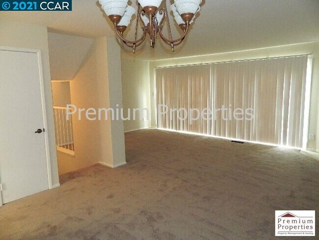 Building Photo - 509 Woodminster Dr