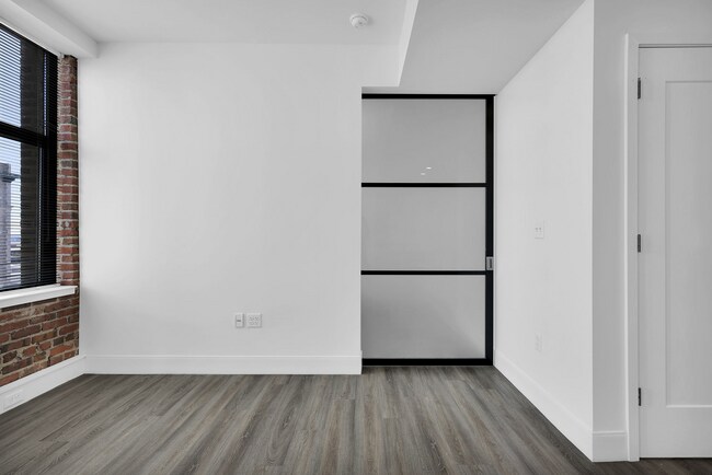 The Jackson - The Residences at Barnett