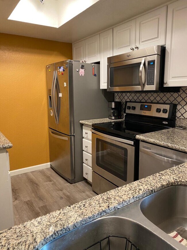 Photo - 4850 E Desert Cove Ave Apartment