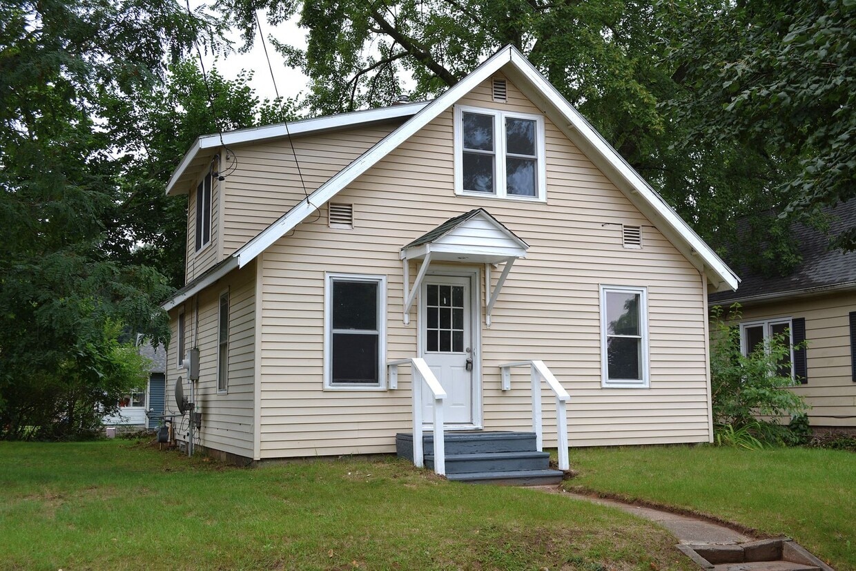 Primary Photo - 1704 9th St
