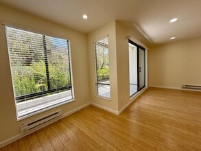 Building Photo - 4 Admiral Dr