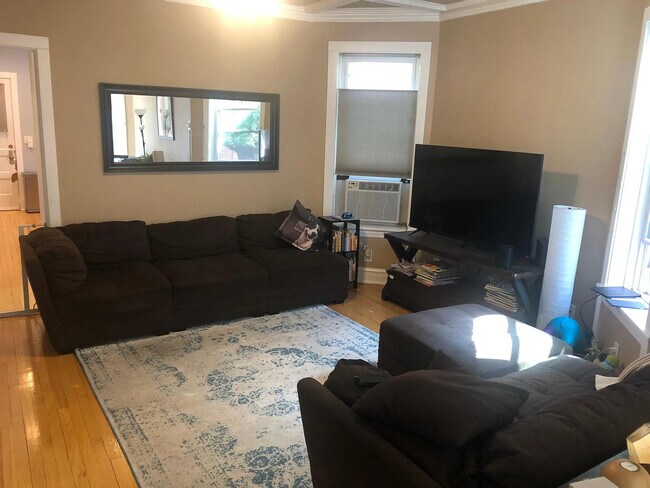 Foto del edificio - 3940 W Cornelia Ave