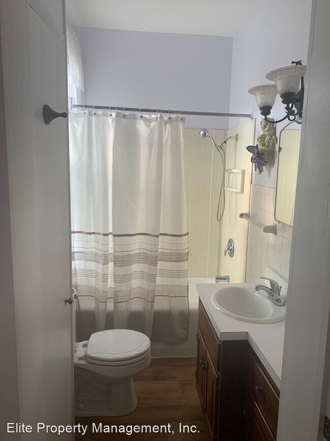 Foto del edificio - 3276 N George St
