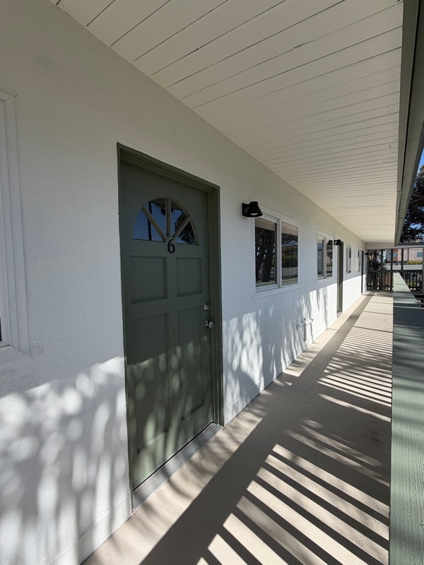 Building Photo - 413 S Myers St