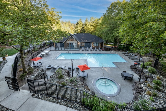 Building Photo - Overlook at Lakemont
