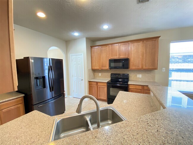 Building Photo - 14930 Telge Lake Trail
