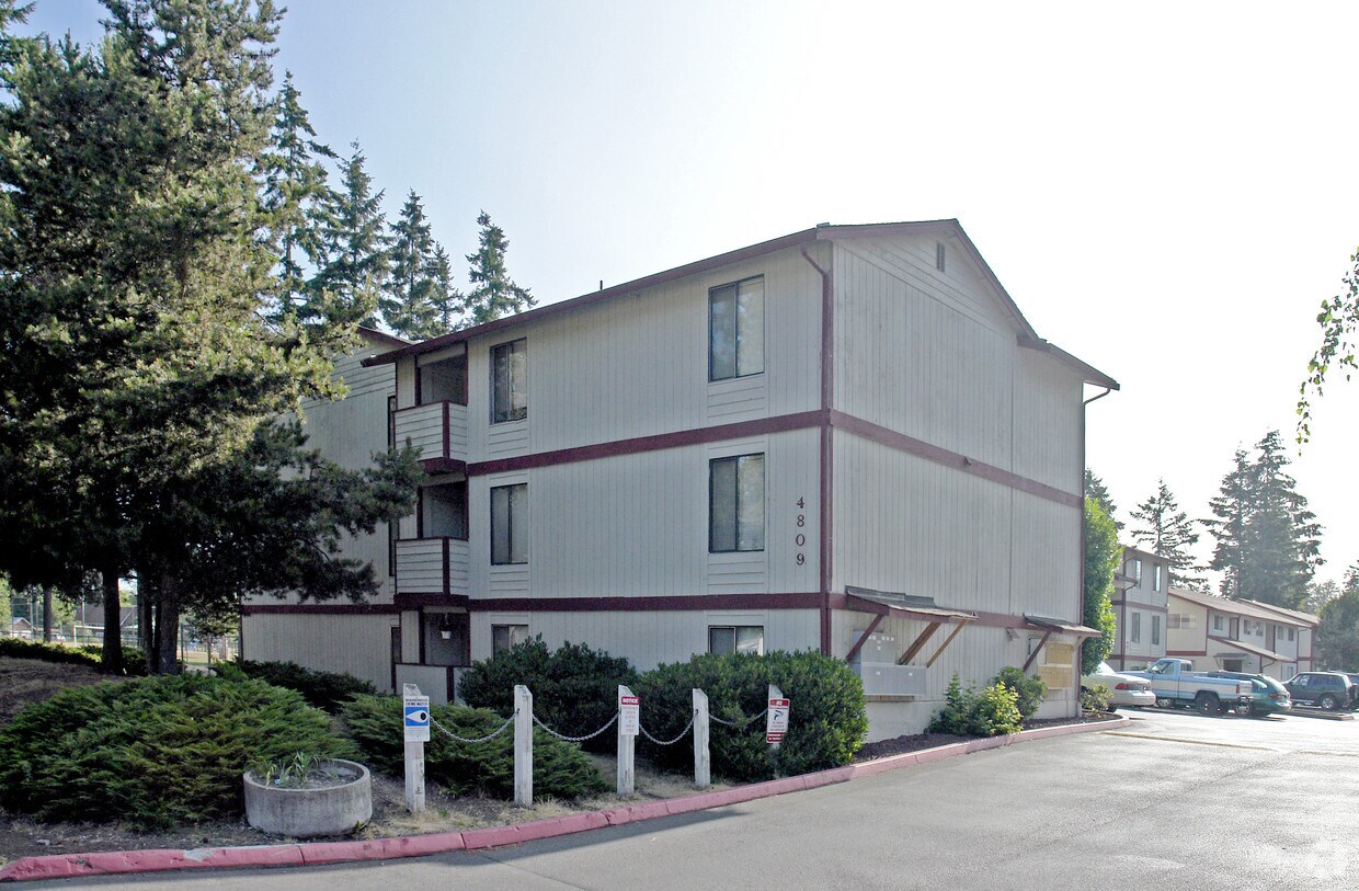 Foto del edificio - Springtree Apartments
