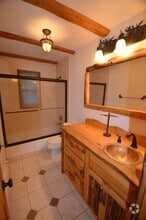 Building Photo - 471 High Point Dr