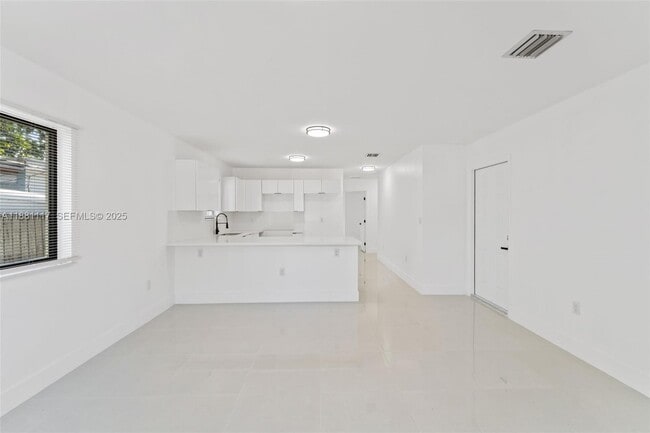 Foto del edificio - 1556 NW 68th Terrace