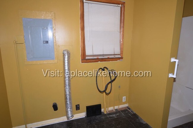 Building Photo - 209 Orchard St Kansas City KS 66101