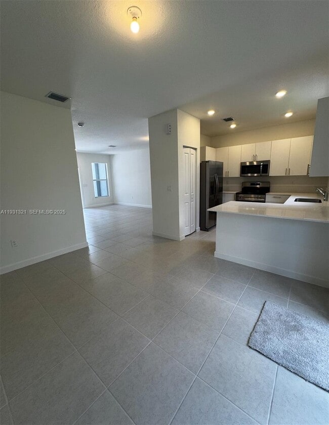 Foto del edificio - 140 SW 184th Way