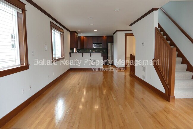 Building Photo - 913 NW 51st St