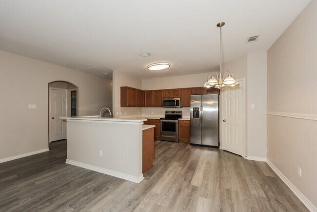 Foto del edificio - 1106 Longhorn Ln