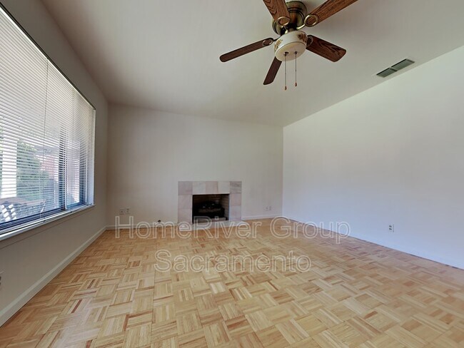 Building Photo - 5758 Cada Cir