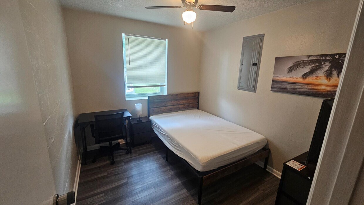 Foto principal - 1627 Wofford Ave