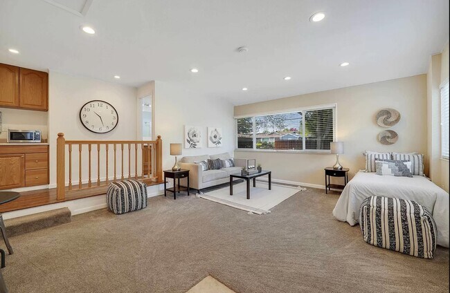 Foto del edificio - 2122 Smith Ln