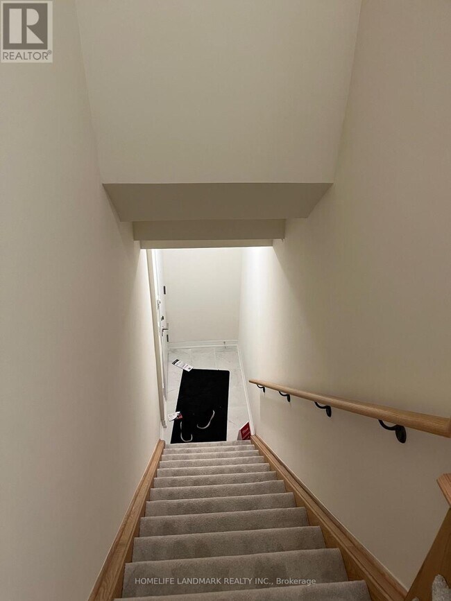 Building Photo - 10 Liben Wy