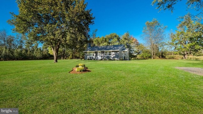 Foto del edificio - 1732 Creek Rd