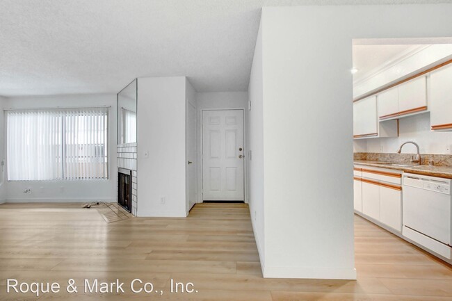 Foto del edificio - 2 br, 2 bath Apartment - 10604 Wilkins Ave...