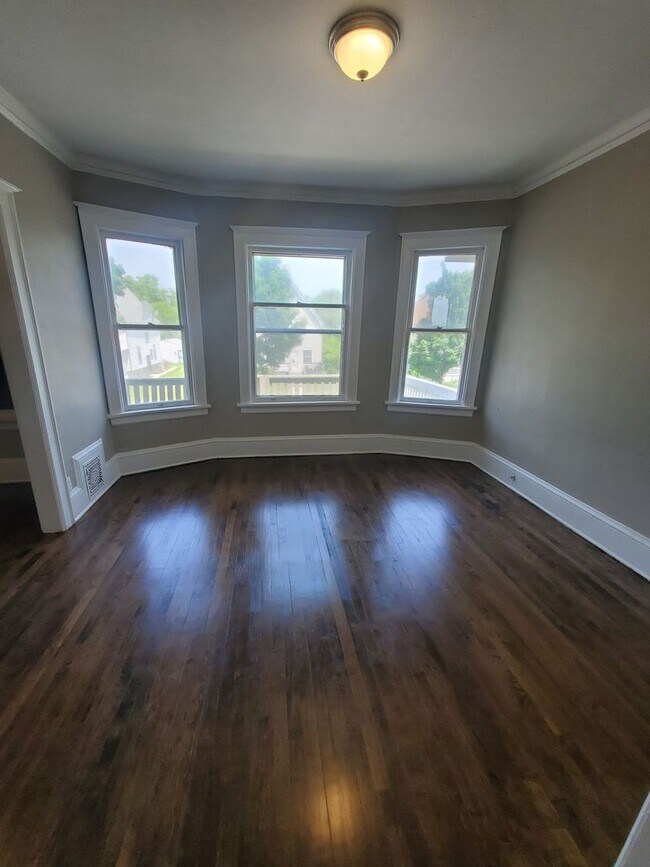 Foto del edificio - 3919-3921 W Galena St. (Duplex)