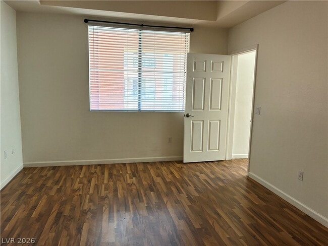 Building Photo - 43 E Agate Ave