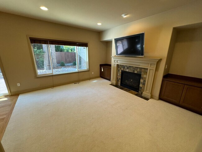 Foto del edificio - 4Bd/2.5Ba Bellevue Home