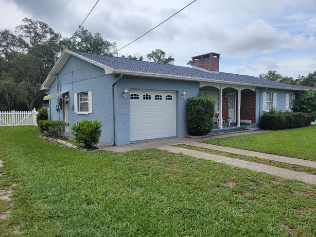 Building Photo - 7105 N 53rd St