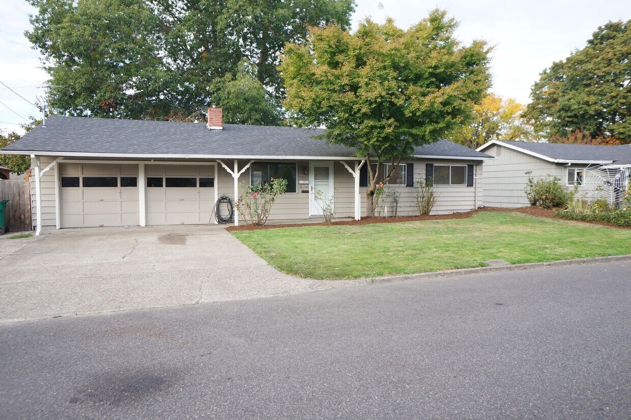 Primary Photo - Beaverton 3 bedroom Jewel near Nike