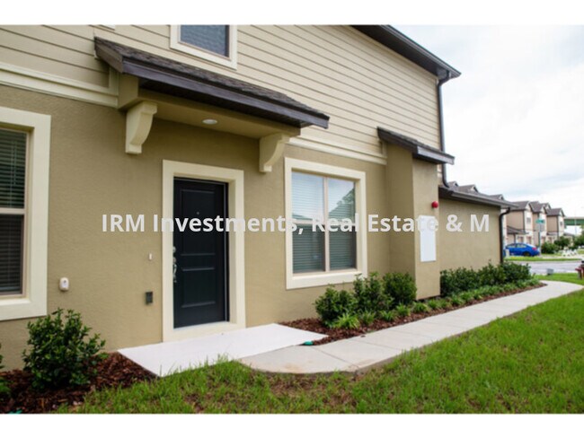 Foto del edificio - 3 Bedroom Townhouse, corner unit