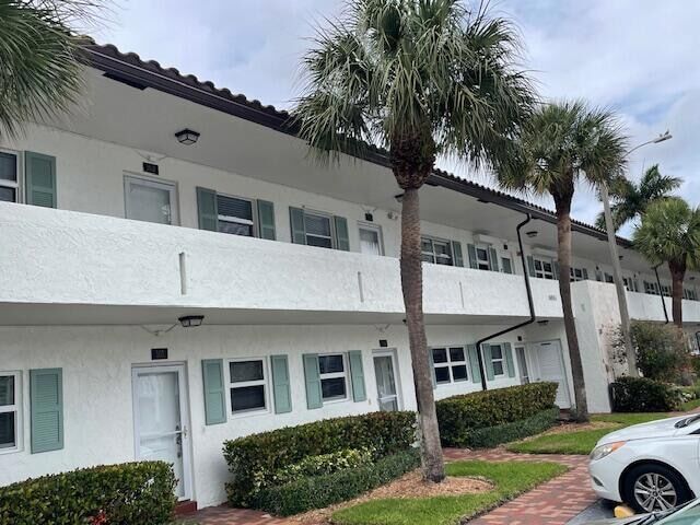 Photo - 3605 NE 32nd Ave Apartment