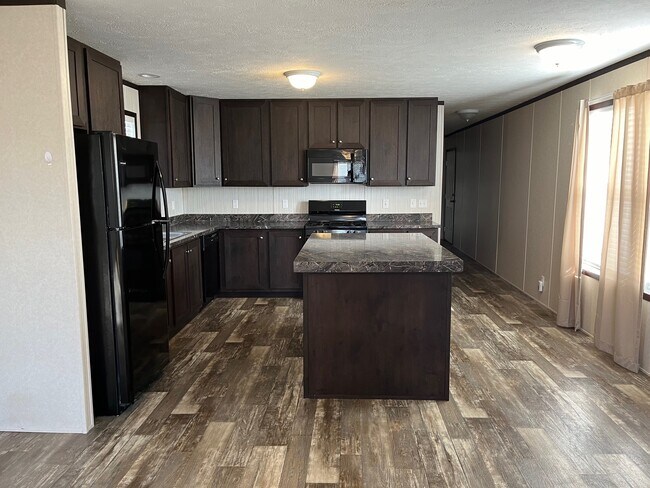 Foto del edificio - 92 Nettie Ave