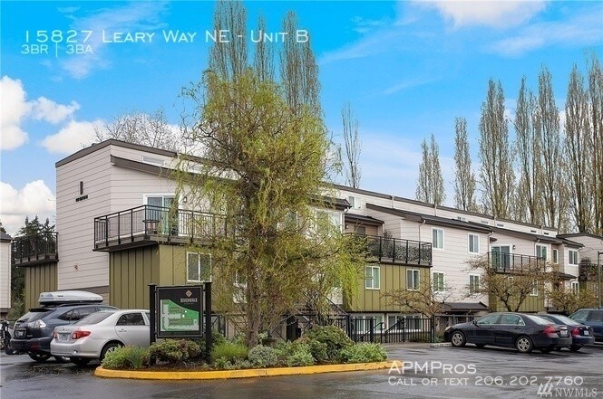 Foto principal - 15827 Leary Way