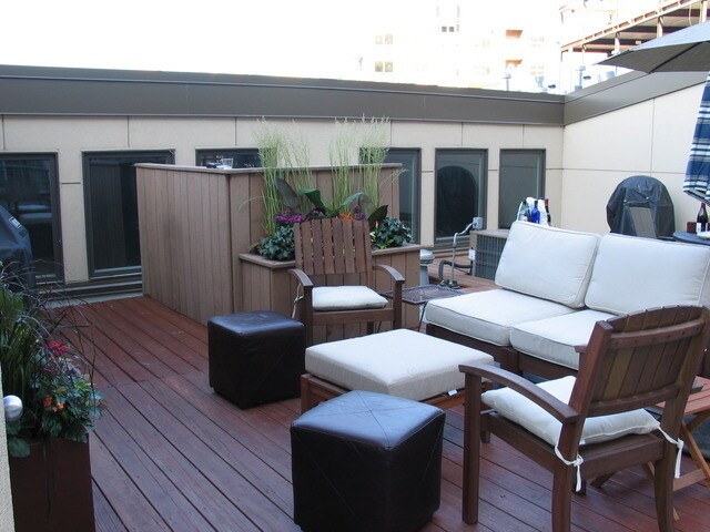 Foto del edificio - 909 N Kingsbury St