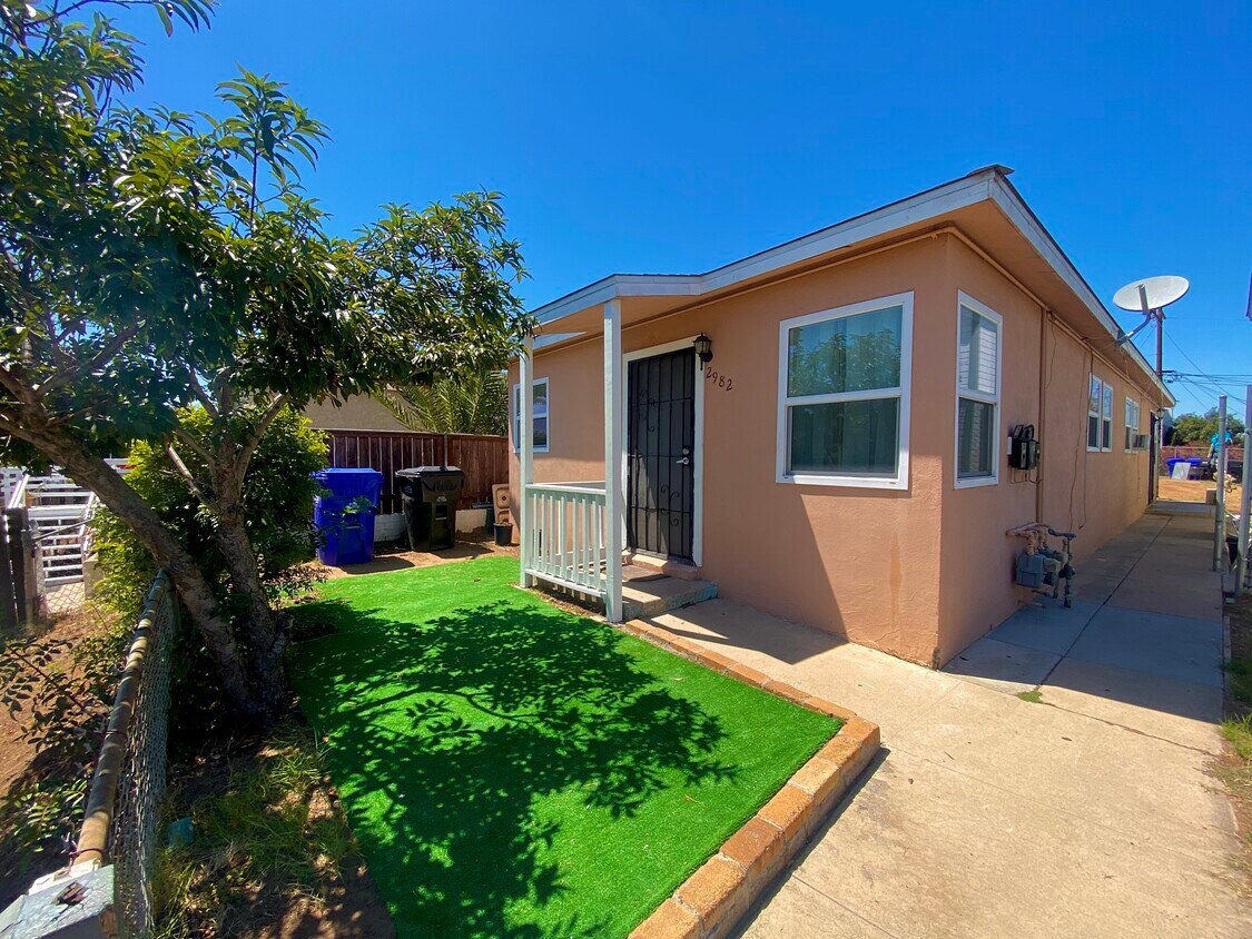 Foto principal - 2982 Franklin Ave