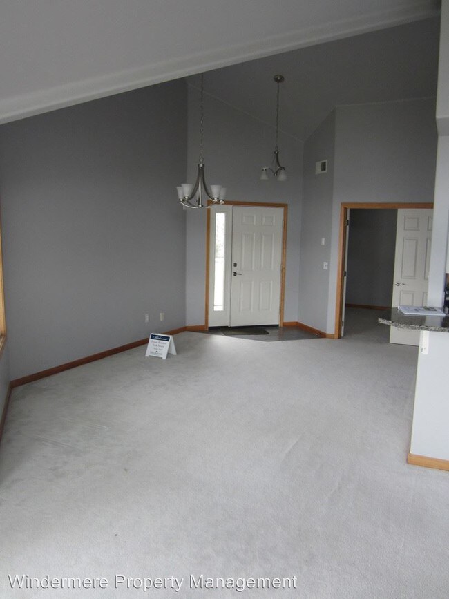 Building Photo - 2674 Lake Whatcom Blvd