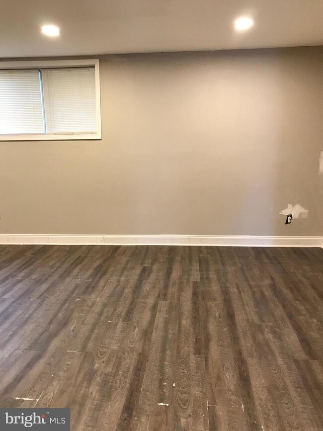 Foto del edificio - 1556 S Coventry Ln
