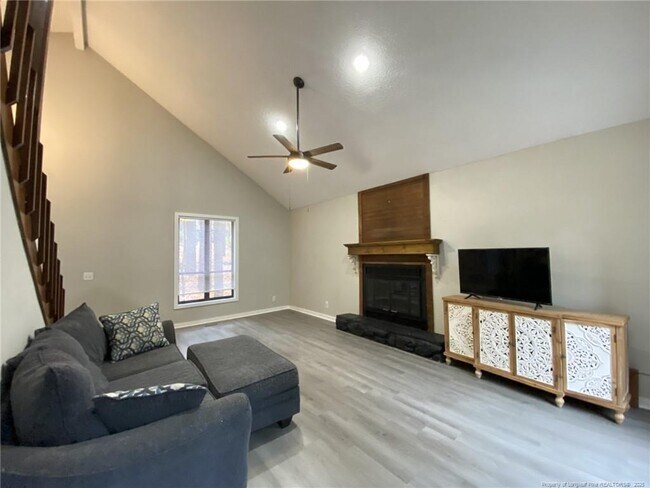 Building Photo - 314 Watergap Dr