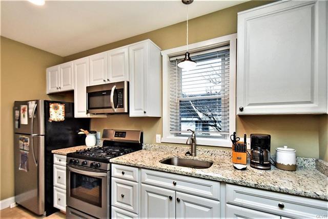 Foto del edificio - 903 Center St