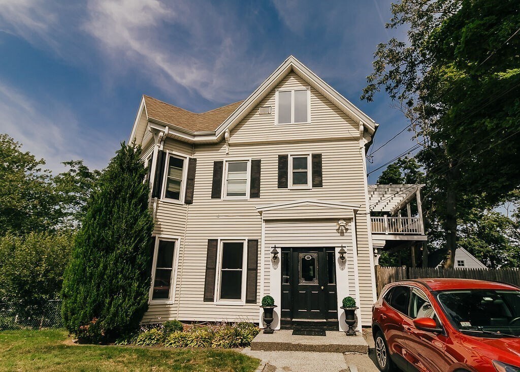 13 Whiting St Unit 1, Plymouth, MA 02360 Condo for Rent in Plymouth