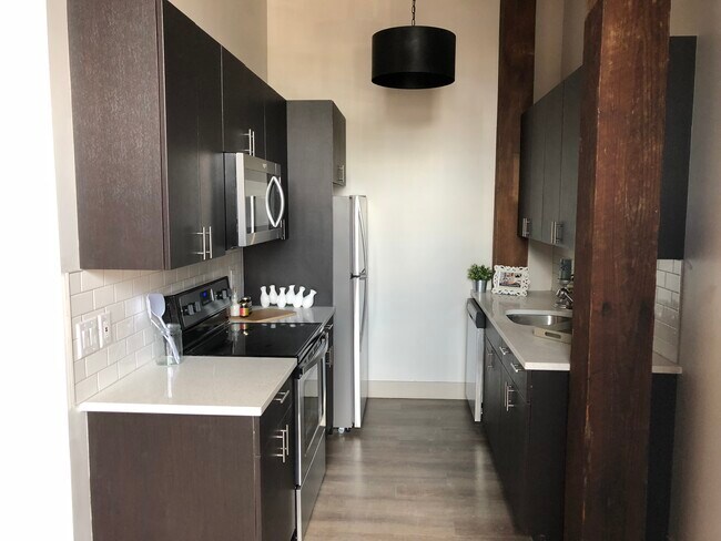 Foto del edificio - 3900 Warren St