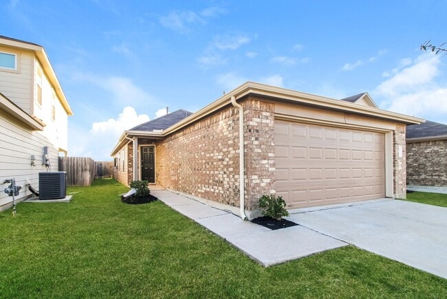 Building Photo - 3530 Bartolo Brush Ct