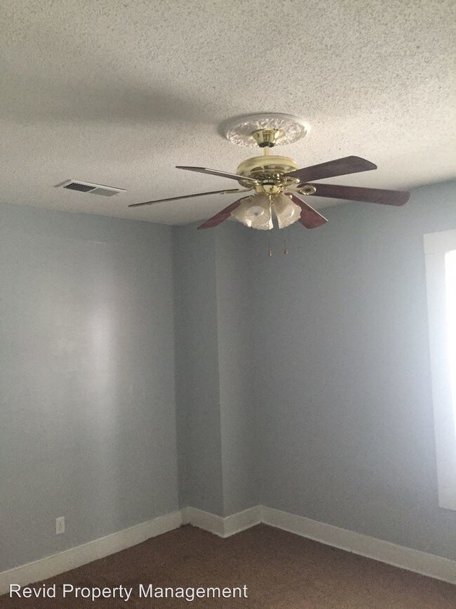 Foto del edificio - 1954 Manila Ave